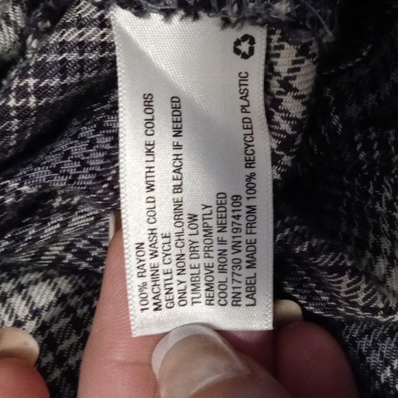 UNIVERSAL THREAD PLAID DRESS - Picture 9 of 10